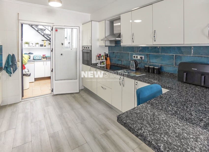 3 sypialnia Willa na sprzedaż w La Marina z basenem - 199 000 € (Ref: 9566209)