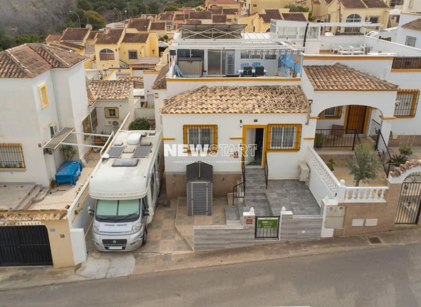 3 sypialnia Willa na sprzedaż w La Marina z basenem - 199 000 € (Ref: 9566209)