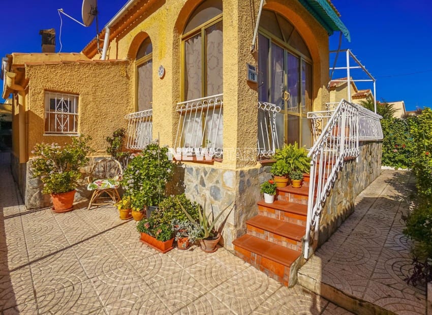 3 sypialnia Willa na sprzedaż w San Fulgencio z garażem - 199 000 € (Ref: 9571940)