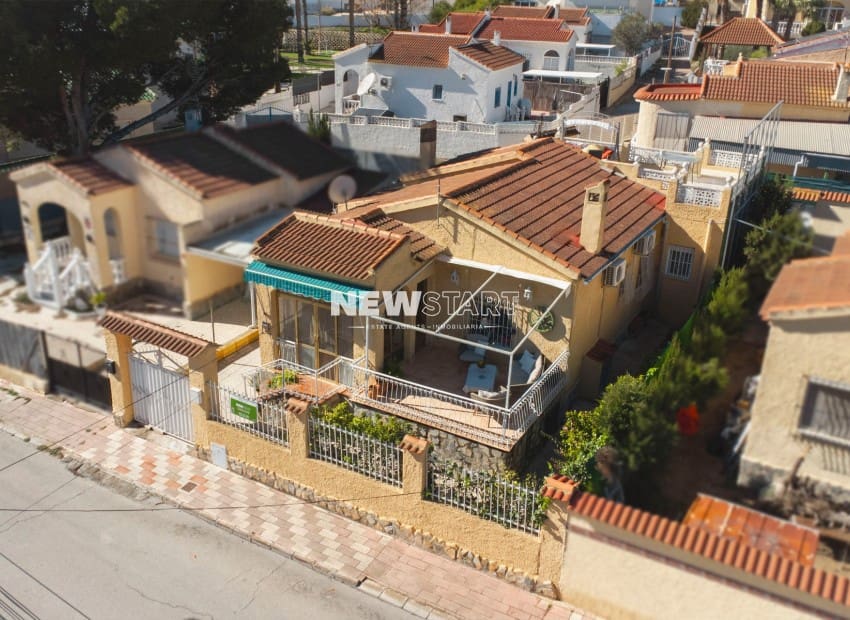 3 sypialnia Willa na sprzedaż w San Fulgencio z garażem - 199 000 € (Ref: 9571940)