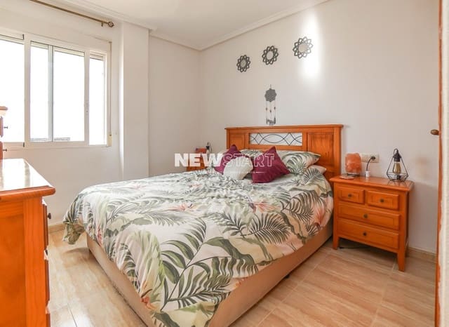 3 makuuhuone Huvila myytävänä paikassa La Marina, Elche / Elx mukana uima-altaan - 219 950 € (Ref: 9586777)