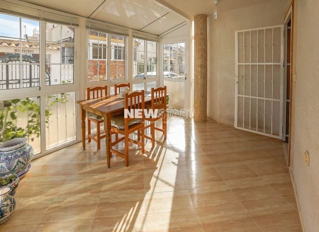 3 makuuhuone Huvila myytävänä paikassa La Marina, Elche / Elx mukana uima-altaan - 219 950 € (Ref: 9586777)