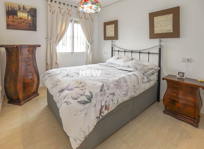 3 bedroom Villa for sale in El Raso with pool - € 275,000 (Ref: 9592208)