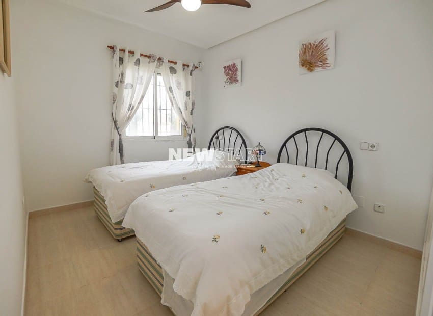 3 bedroom Villa for sale in El Raso with pool - € 275,000 (Ref: 9592208)