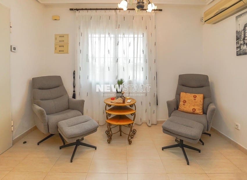 3 bedroom Villa for sale in El Raso with pool - € 275,000 (Ref: 9592208)