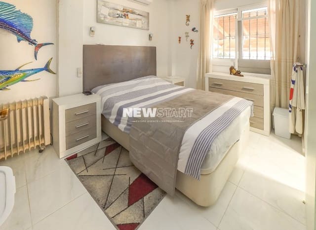 2 Zimmer Doppelhaus zu verkaufen in La Marina, Elche / Elx mit Pool - 164.999 € (Ref: 9598108)