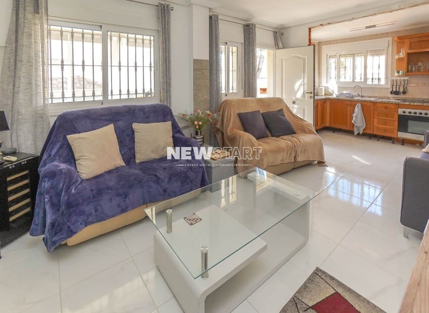 2 Zimmer Doppelhaus zu verkaufen in La Marina mit Pool - 164.999 € (Ref: 9598108)