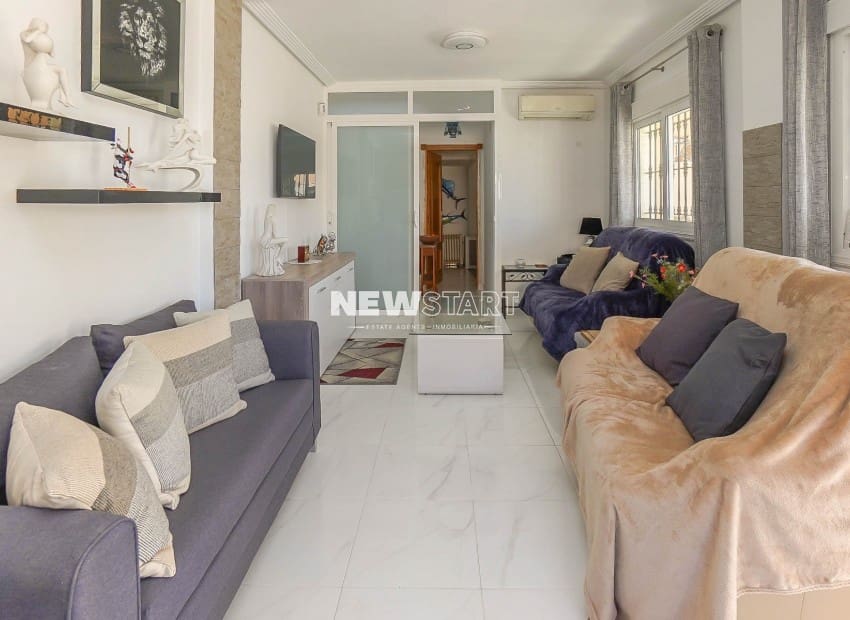 2 Zimmer Doppelhaus zu verkaufen in La Marina mit Pool - 164.999 € (Ref: 9598108)