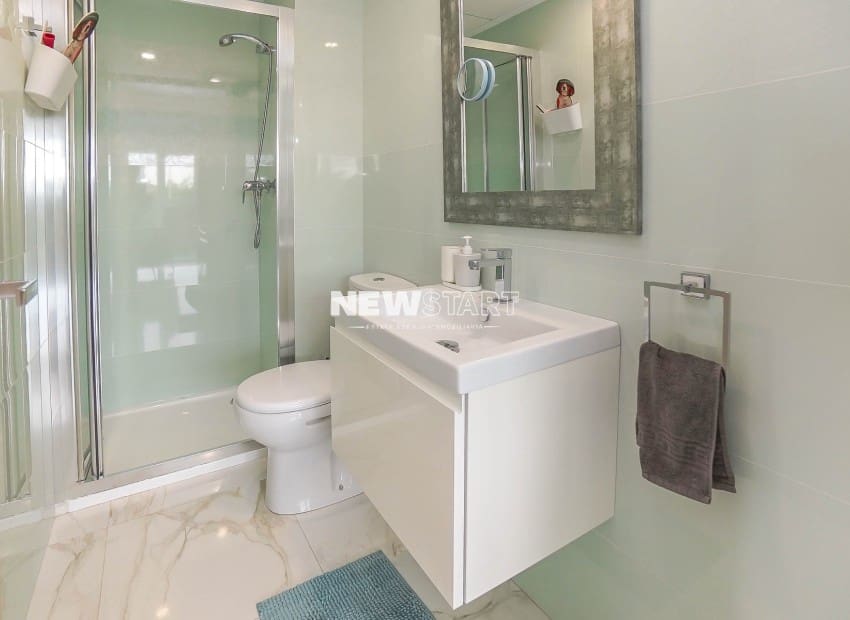 2 camera da letto Appartamento in vendita in La Marina con piscina garage - 249.000 € (Rif: 9603340)