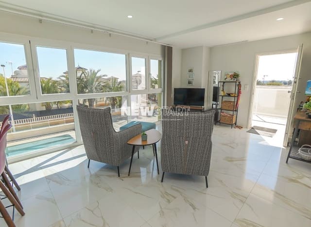 Apartamento de 2 habitaciones en La Marina, Elche / Elx en venta con piscina garaje - 249.000 € (Ref: 9603340)