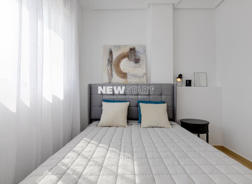 3 slaapkamer Villa te koop in San Fulgencio met zwembad - € 275.000 (Ref: 9618612)