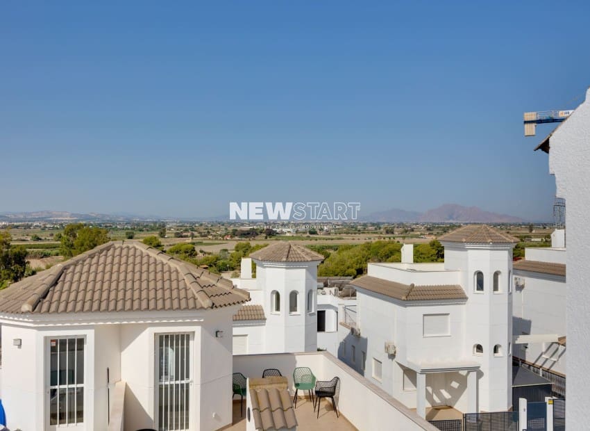 3 makuuhuone Huvila myytävänä paikassa La Marina mukana uima-altaan - 275 000 € (Ref: 9618612)