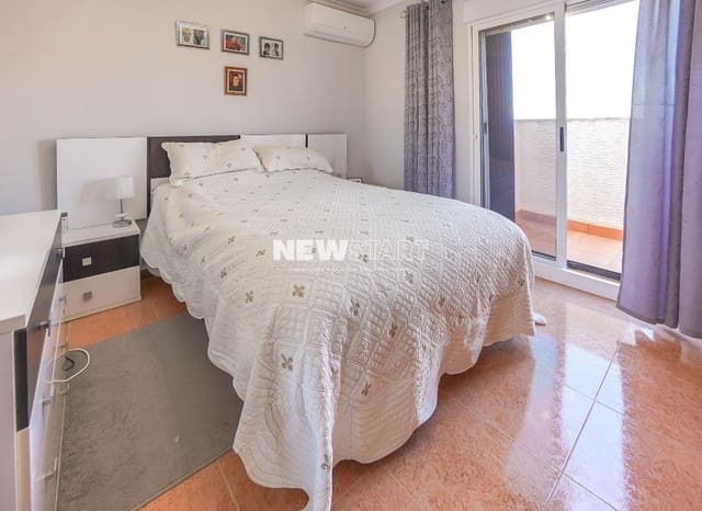 3 makuuhuone Paritalo myytävänä paikassa San Fulgencio mukana uima-altaan - 180 000 € (Ref: 9671257)