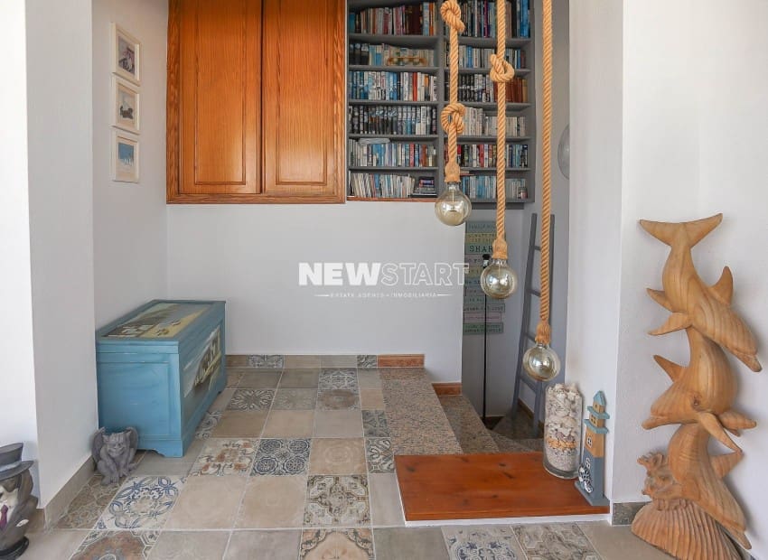 2 soverom Rekkehus til salgs i La Marina med svømmebasseng - € 220 000 (Ref: 9679132)