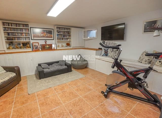 2 soverom Rekkehus til salgs i La Marina, Elche / Elx med svømmebasseng - € 220 000 (Ref: 9679132)