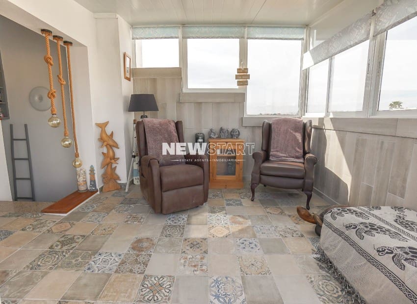 2 soverom Rekkehus til salgs i La Marina med svømmebasseng - € 220 000 (Ref: 9679132)