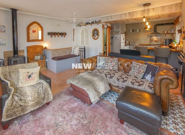 2 soverom Rekkehus til salgs i La Marina, Elche / Elx med svømmebasseng - € 220 000 (Ref: 9679132)