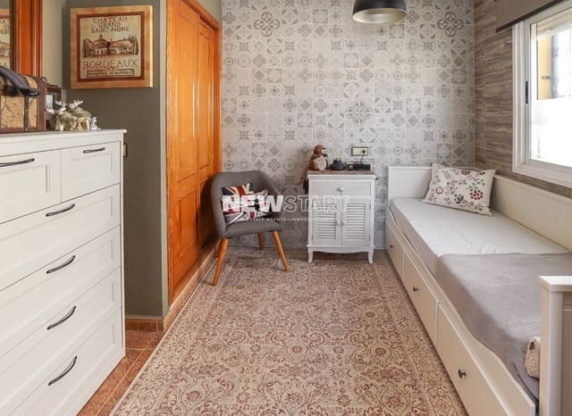 2 chambre Villa/Maison Mitoyenne à vendre à La Marina, Elche / Elx avec piscine - 220 000 € (Ref: 9679132)