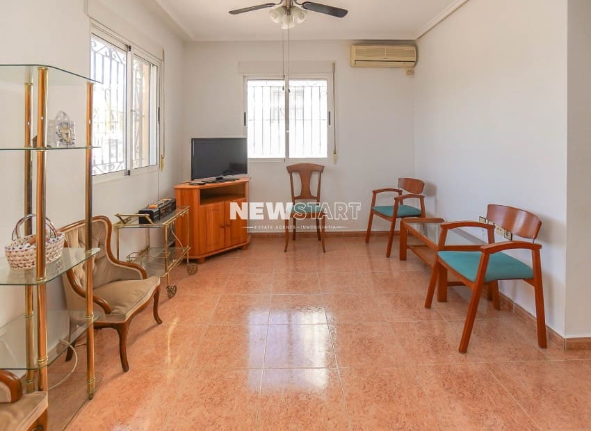 3 soveværelse Villa til salg i San Fulgencio med swimmingpool - € 185.000 (Ref: 9733899)