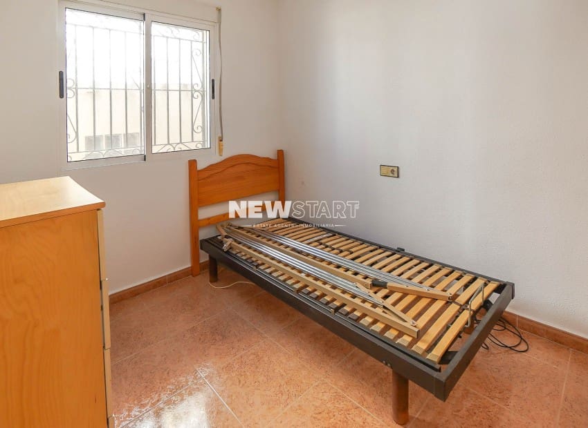 3 soveværelse Villa til salg i San Fulgencio med swimmingpool - € 185.000 (Ref: 9733899)