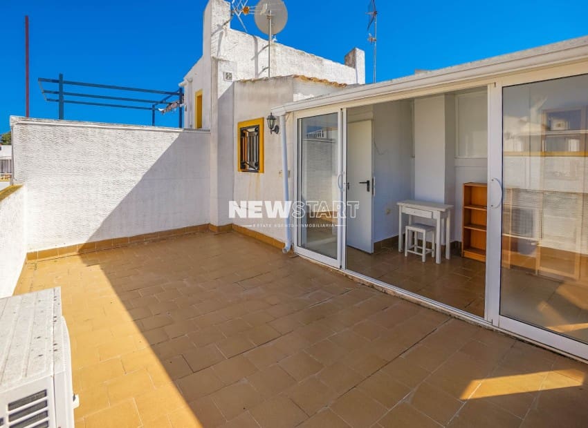 3 soveværelse Villa til salg i San Fulgencio med swimmingpool - € 185.000 (Ref: 9733899)