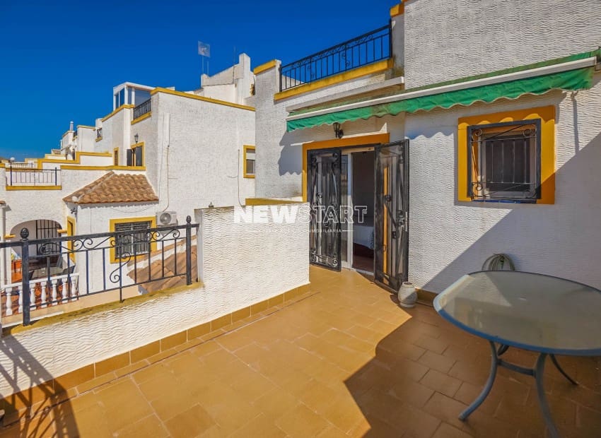 3 soveværelse Villa til salg i San Fulgencio med swimmingpool - € 185.000 (Ref: 9733899)