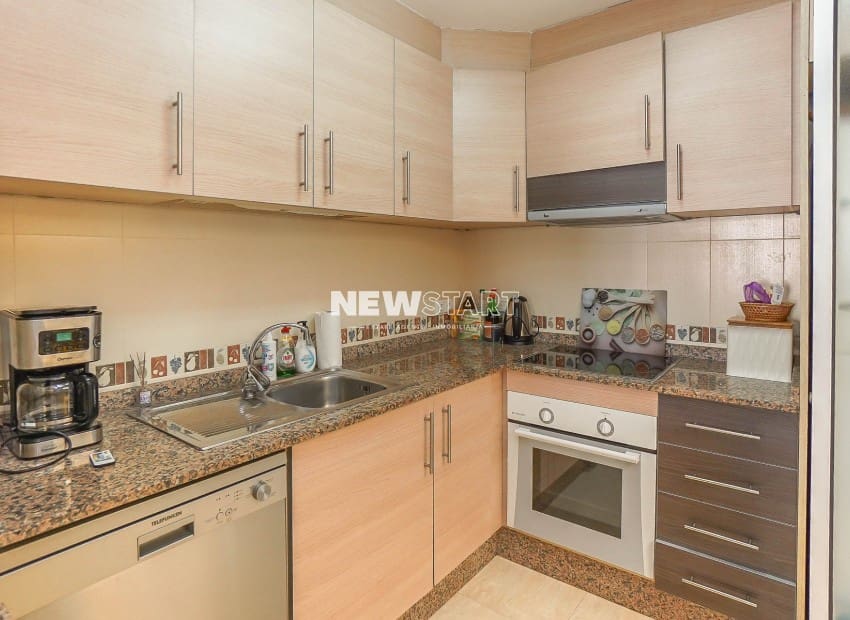 Chalet de 3 habitaciones en La Marina en venta con piscina garaje - 184.900 € (Ref: 9733900)