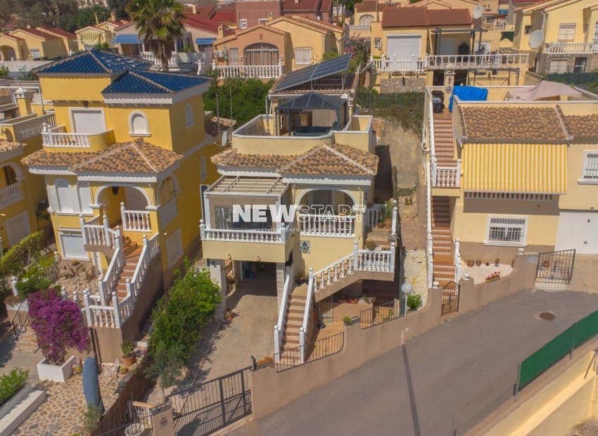 3 chambre Villa/Maison à vendre à La Marina avec piscine garage - 309 999 € (Ref: 9744226)