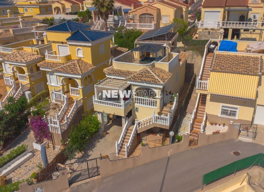 3 chambre Villa/Maison à vendre à La Marina avec piscine garage - 309 999 € (Ref: 9744226)