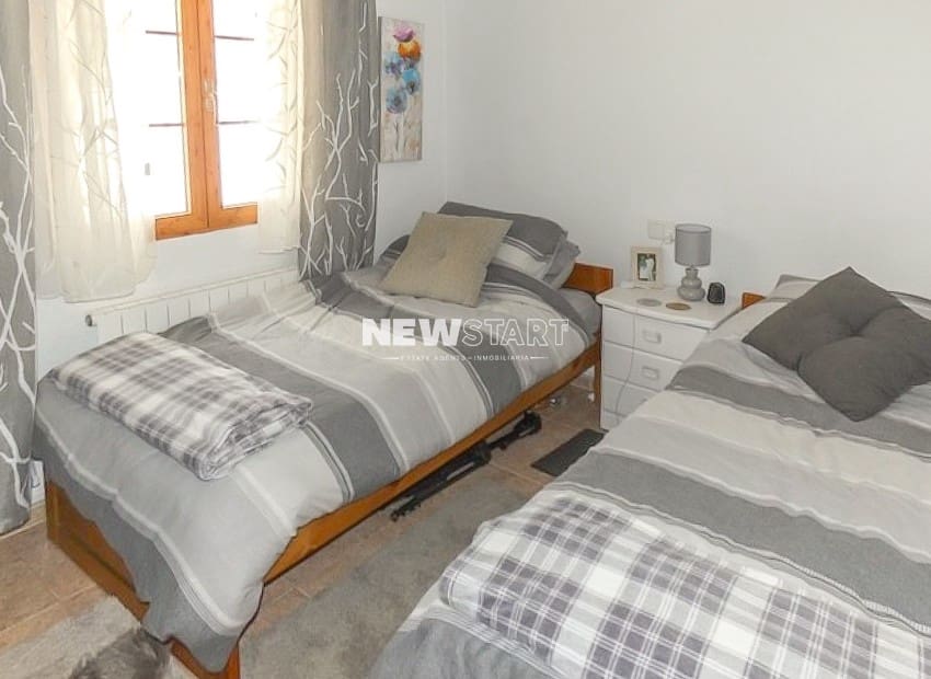 3 quarto Bungalow para venda em San Fulgencio com piscina - 360 000 € (Ref: 9756688)