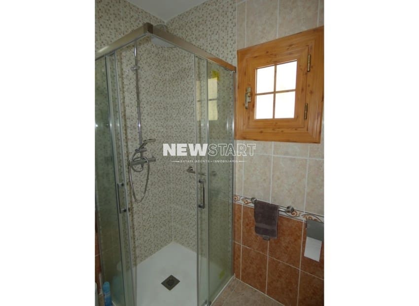 3 quarto Bungalow para venda em San Fulgencio com piscina - 360 000 € (Ref: 9756688)