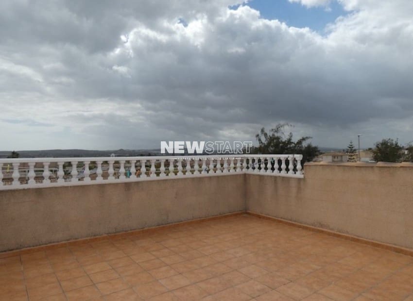 3 quarto Bungalow para venda em San Fulgencio com piscina - 360 000 € (Ref: 9756688)