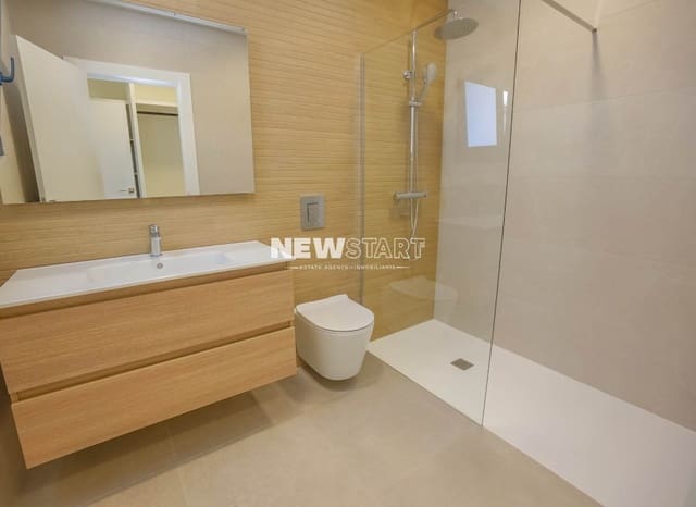 3 makuuhuone Paritalo myytävänä paikassa Formentera del Segura mukana uima-altaan - 359 900 € (Ref: 9757785)