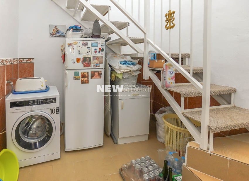 3 makuuhuone Paritalo myytävänä paikassa La Marina mukana uima-altaan - 185 000 € (Ref: 9778623)