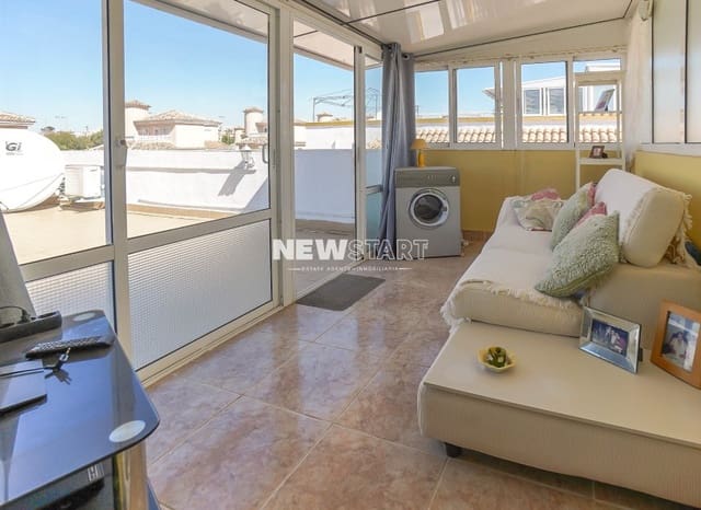 3 sypialnia Dom blizniak na sprzedaż w La Marina, Elche / Elx z basenem - 185 000 € (Ref: 9778623)