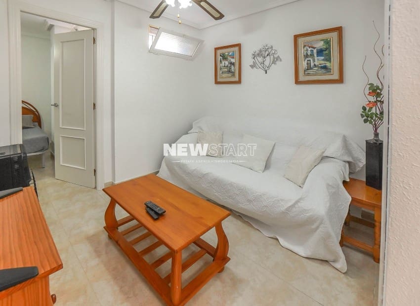 4 sovrum Semi-fristående Villa till salu i La Marina med pool garage - 199 950 € (Ref: 9787702)