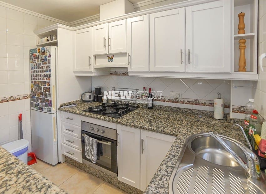 4 sovrum Semi-fristående Villa till salu i La Marina med pool garage - 199 950 € (Ref: 9787702)