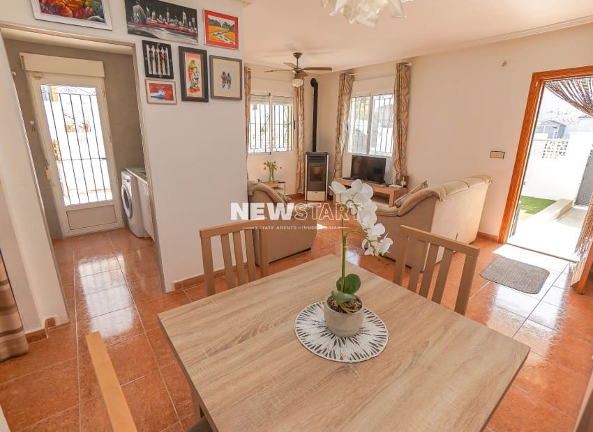 3 makuuhuone Paritalo myytävänä paikassa San Fulgencio mukana uima-altaan - 185 000 € (Ref: 9789757)