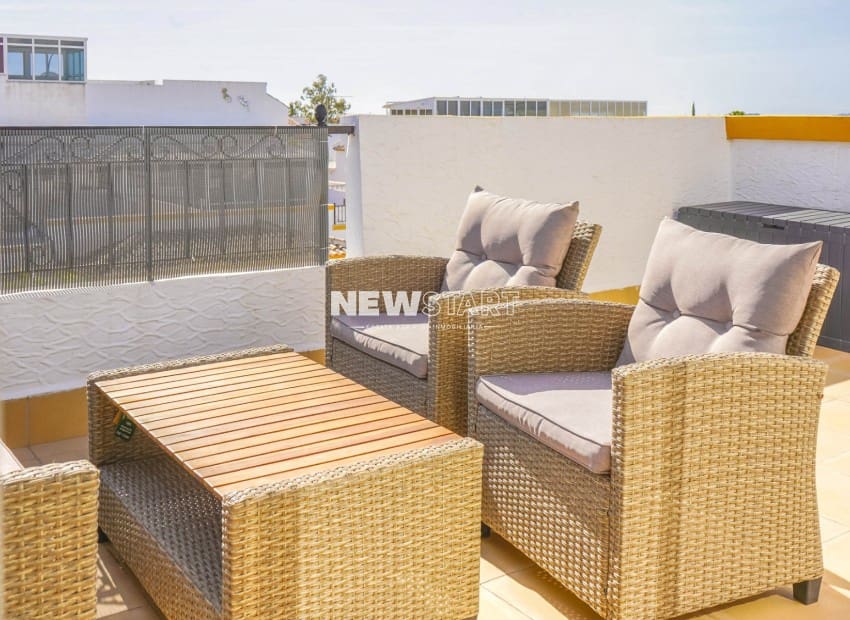 3 makuuhuone Paritalo myytävänä paikassa San Fulgencio mukana uima-altaan - 185 000 € (Ref: 9789757)