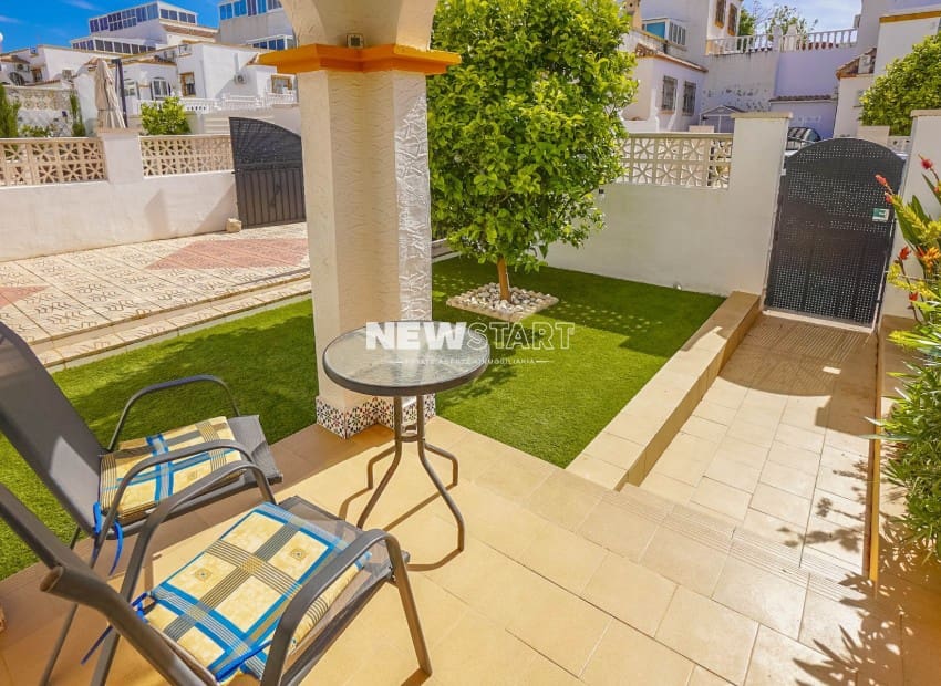 3 makuuhuone Paritalo myytävänä paikassa San Fulgencio mukana uima-altaan - 185 000 € (Ref: 9789757)