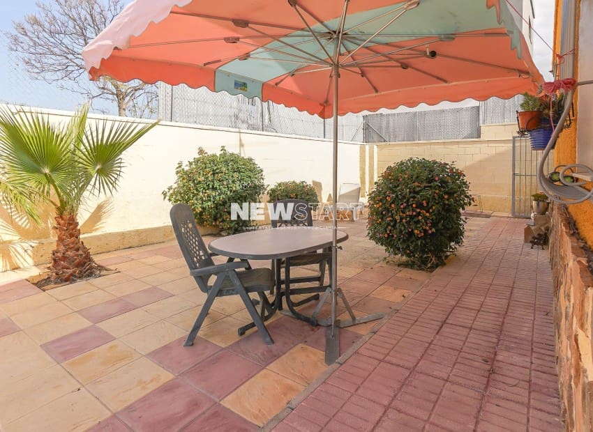 2 Zimmer Villa zu verkaufen in San Fulgencio mit Pool - 349.000 € (Ref: 9801464)