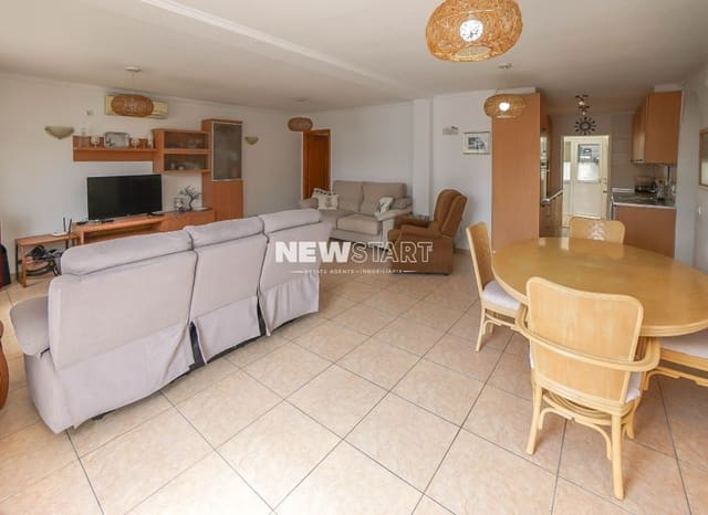 3 bedroom Villa for sale in La Marina, Elche / Elx with garage - € 200,000 (Ref: 9809797)