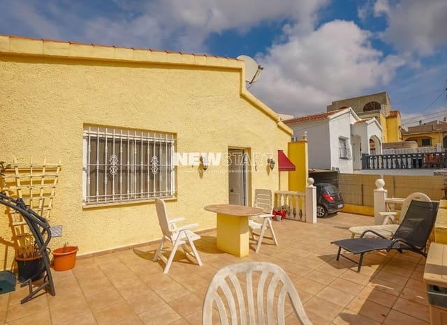 3 bedroom Villa for sale in La Marina, Elche / Elx with garage - € 200,000 (Ref: 9809797)