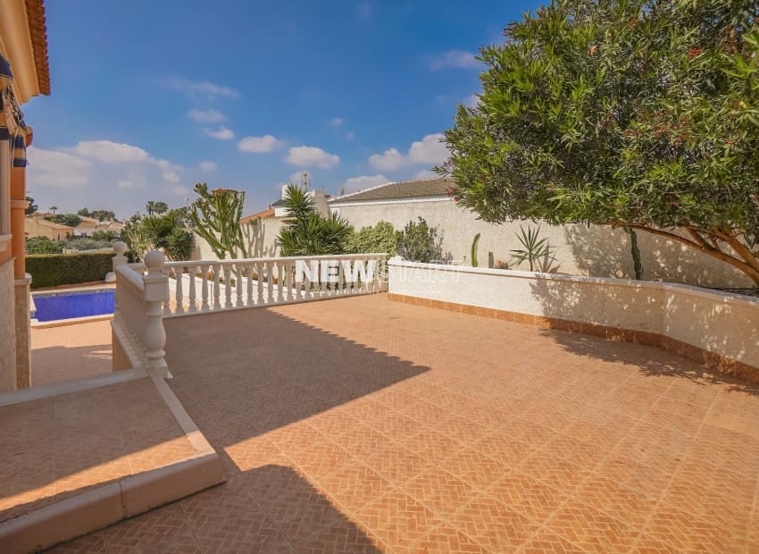 3 soveværelse Villa til salg i San Fulgencio med swimmingpool - € 495.000 (Ref: 9815019)