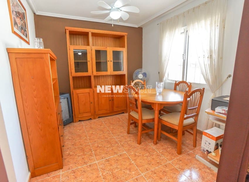2 bedroom Semi-detached Villa for sale in La Marina with pool - € 173,500 (Ref: 9815020)