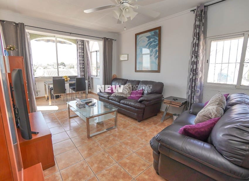 2 soveværelse Villa til salg i La Marina med swimmingpool garage - € 185.000 (Ref: 9815115)