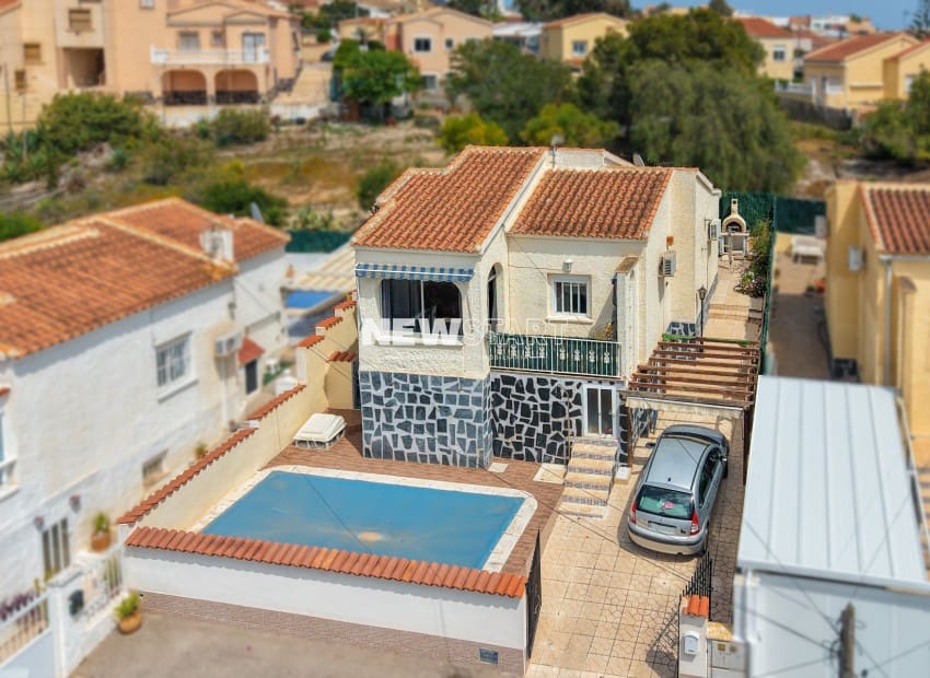 2 soveværelse Villa til salg i La Marina med swimmingpool garage - € 185.000 (Ref: 9815115)