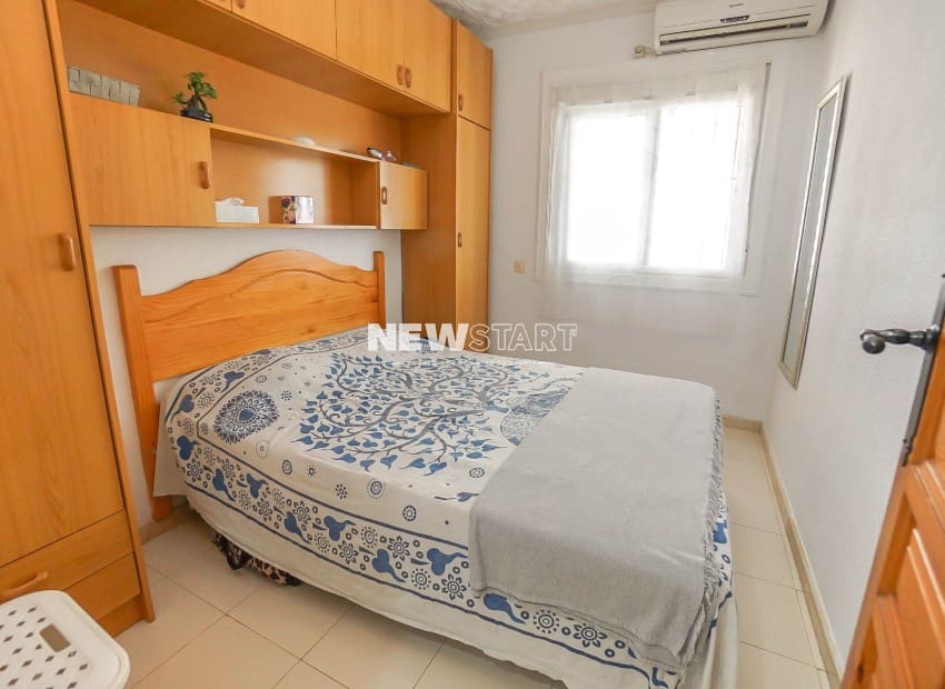 2 soveværelse Bungalow til salg i La Marina - € 119.000 (Ref: 9821040)