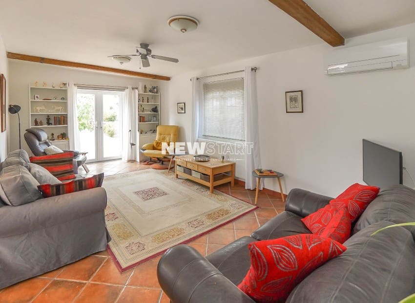 3 sovrum Finca/Hus på landet till salu i Daimes - 340 000 € (Ref: 9834659)