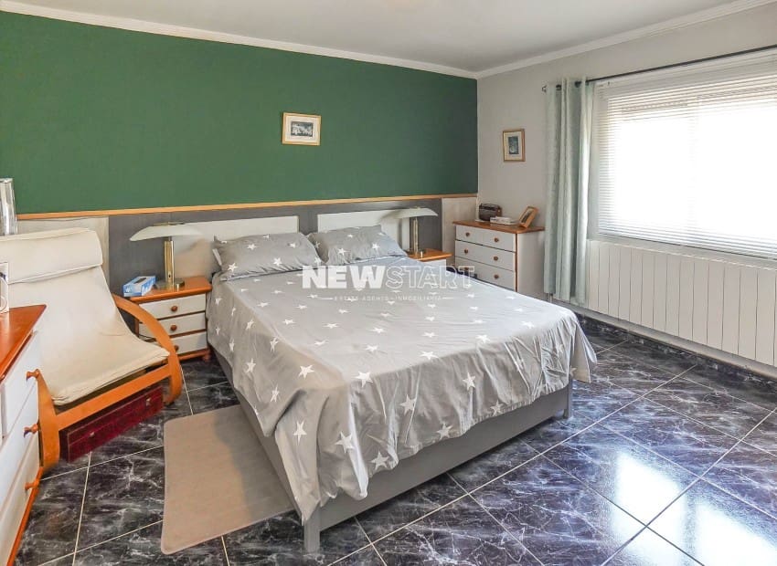 3 sovrum Finca/Hus på landet till salu i Daimes - 340 000 € (Ref: 9834659)